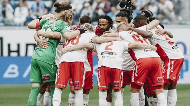 Футболисты «Спартака» перед матчем с «Зенитом».