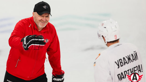 Николай Заварухин. Главный тренер «Автомобилиста» Николай Заварухин