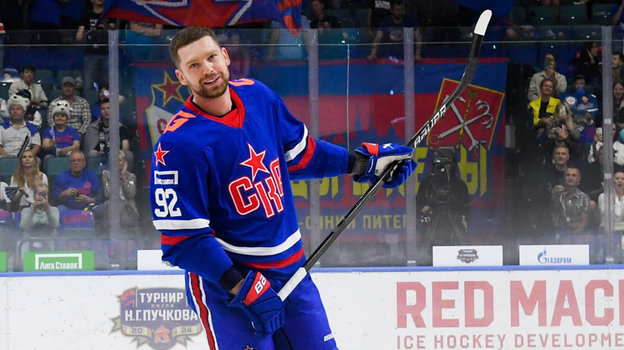 Евгений Кузнецов. Хоккеист СКА Евгений Кузнецов