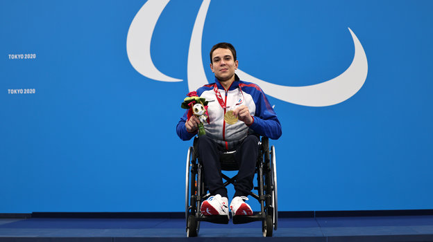 Роман Жданов. Роман Жданов