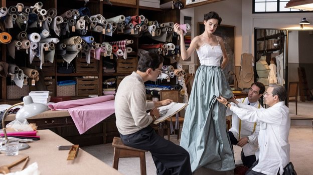 Кадр из сериала «Кристобаль Баленсиага»