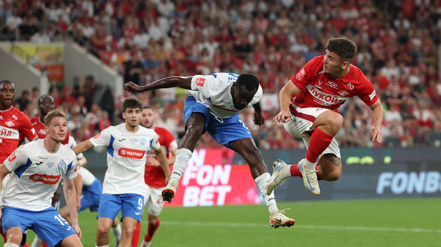 Викторьен Ангбан и Манфред Угальде