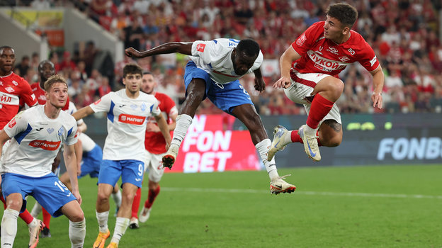 Викторьен Ангбан и Манфред Угальде. Викторьен Ангбан и Манфред Угальде