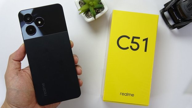 Realme C51.