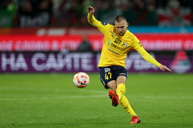 Даниил Уткин.