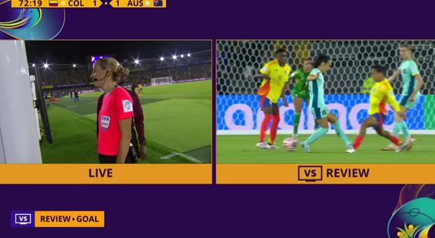 Чемпионат мира среди девушек. Колумбия — Австралия — 2:0. Проверка гола австралиек, который вскоре будет отменен.