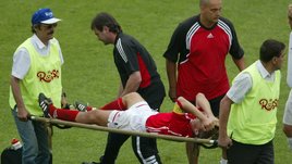 «Говорю работникам торпедовского стадиона — не надо меня в «скорую» перекладывать на другие носилки. Это страшновато — ногу отдельно, меня отдельно...»