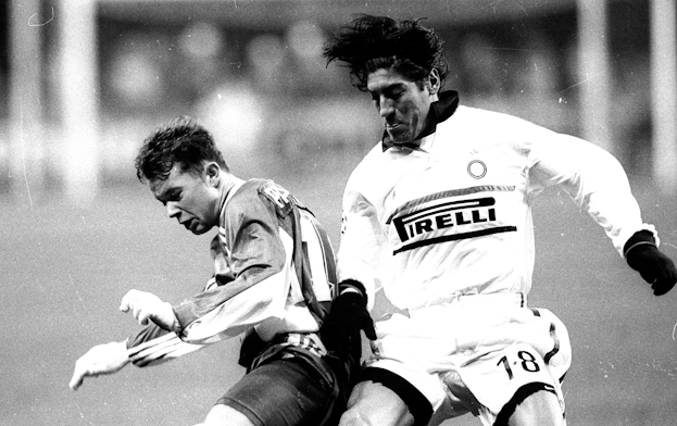 Дмитрий Парфенов против Ивана Саморано в 1998 году.