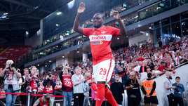 «Карпин для меня как отец, он сможет стать великим тренером!» Интервью Эменике