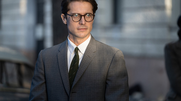 Кадр из фильма «Миссис Харрис едет в Париж»