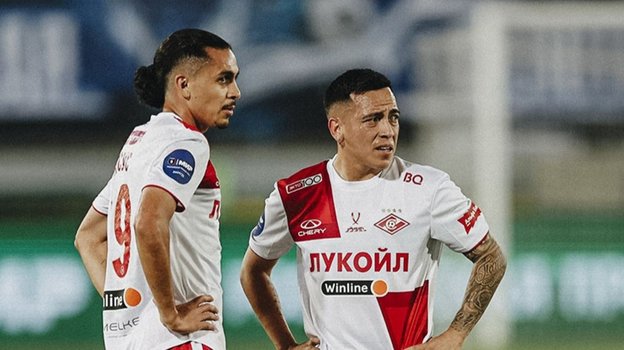 Хесус Медина и Эсекьель Барко.