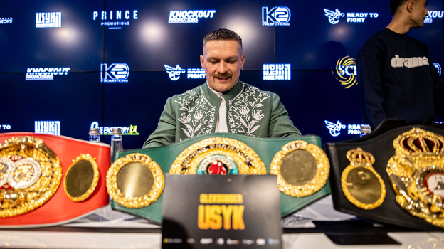 Александр Усик.