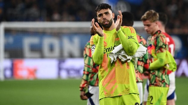 Давид Райя.