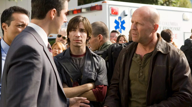 Кадр из фильма «Крепкий орешек 4.0»