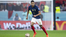 «Говорят, все хорошее заканчивается». Варан внезапно завершил карьеру в 31 год