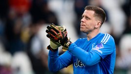 Щенсны передумал уходить ради «Барсы»: он заменит тер Штегена. А ведь летом завершил карьеру