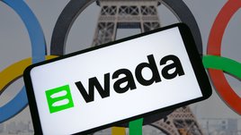 Логотип ВАДА и олимпийские кольца в Париже