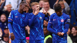 Вау! У Палмера — покер за 20 минут, причем до перерыва! Это рекорд