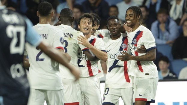 Жоау Невеш, Усман Дембеле и Бредли Барколя («ПСЖ»).