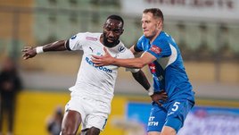 Матч-борьба и гол-шедевр Нгамале. «Динамо» не отпускает тройку лидеров