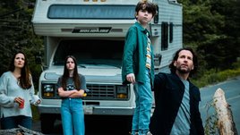 Кадр из сериала «Извне»