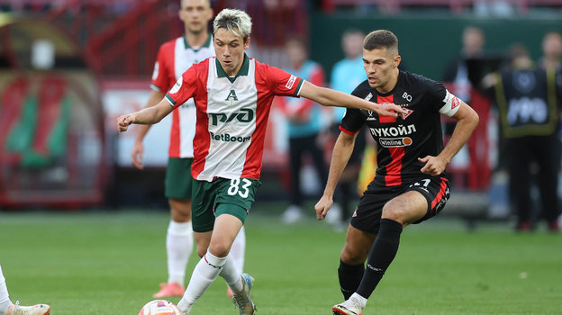 Алексей Батраков (слева).