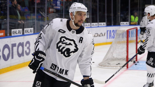 Антон Бурдасов. Хоккеист Антон Бурдасов