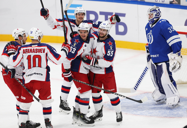 Хоккеисты ЦСКА в матче с «Динамо». Хоккеисты ЦСКА в матче с «Динамо»