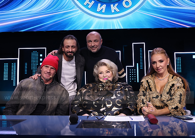 Роман Костомаров, Илья Авербух, Александр Жулин, Татьяна Тарасова, Татьяна Навка.