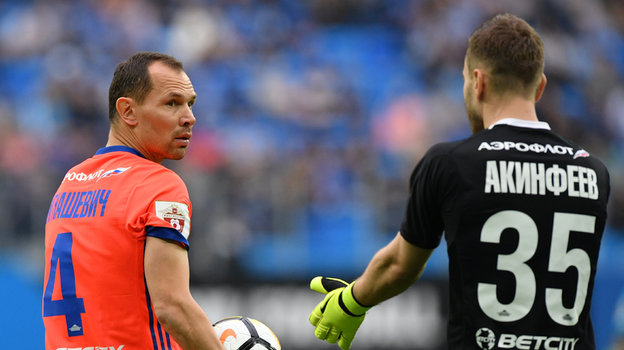 Сергей Игнашевич и Игорь Акинфеев.