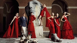 Кадр из фильма «Валентино: последний император»