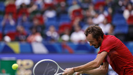 «Стараюсь бороться, как только могу». Медведев признал превосходство Синнера и Алькараса