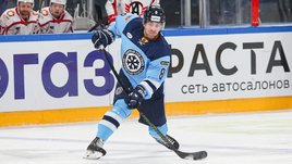 Сенсационный лучший бомбардир КХЛ — канадский защитник (!) из «Сибири». Год назад врачи спасли его карьеру