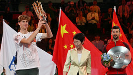 Теннисисты Янник Синнер и Новак Джокович