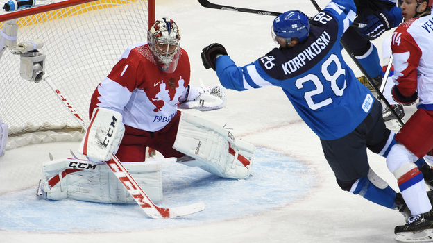 Семен Варламов в матче против сборной Финляндии на Олимпиаде в Сочи. Семен Варламов в матче против сборной Финляндии на Олимпиаде в Сочи