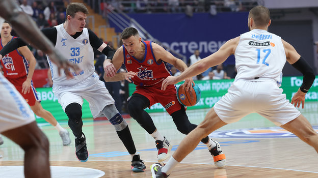 Семен Антонов, Омари Спеллмен и Мело Тримбл.