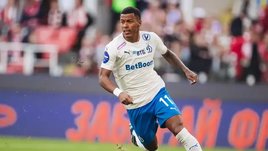 «Моя мама обманула тренера «Сантоса». Так началась профессиональная карьера». Интервью новичка «Динамо» Артура Гомеса