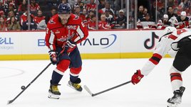 «Может быть, завтра буду вратарем». Овечкин впервые за 10 лет сыграет справа в нападении