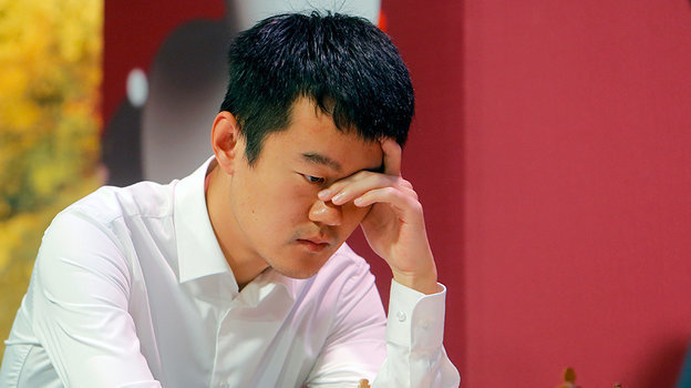 Дин Лижэнь.