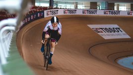 Россиянка выиграла чемпионат мира по велотреку. Она отстаивала честь страны в одиночку
