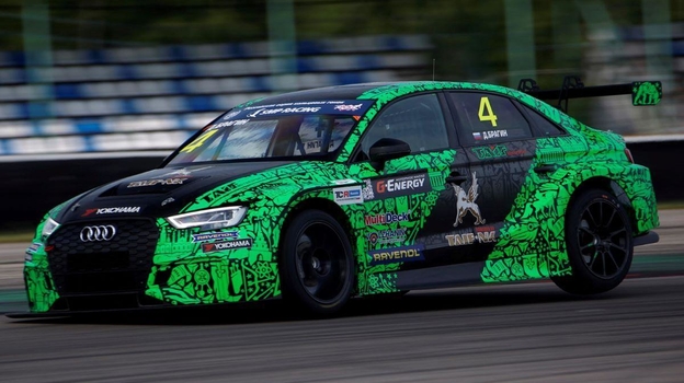 Гоночный автомобиль Дмитрия Брагина.