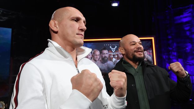 Вячеслав Василевский и Глейсон Тибау на пресс-конференции перед боем..