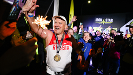 Самый настойчивый последний финишер: история 59-летнего триатлета Вячеслава Шарапова