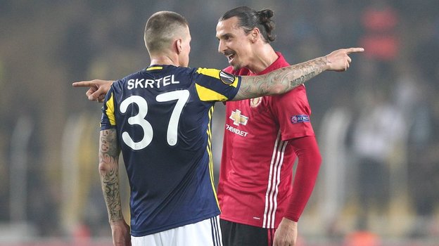 Мартин Шкртел и Златан Ибрагимович («Фенербахче» — «Манчестер Юнайтед»).