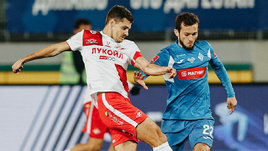 Капитан «Спартака» Роман Зобнин (слева) и полузащитник махачкалинского «Динамо» Залимхан Юсупов