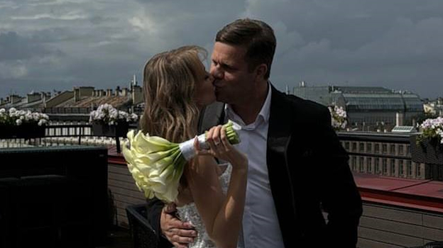 Владислав Радимов с женой Анастасией.