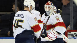 400 побед Бобровского в регулярных чемпионатах НХЛ! Он достиг этого быстрее всех в истории