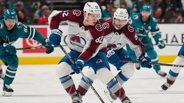 Легендарный Иван Иван впервые забил в НХЛ! Дела налаживаются?