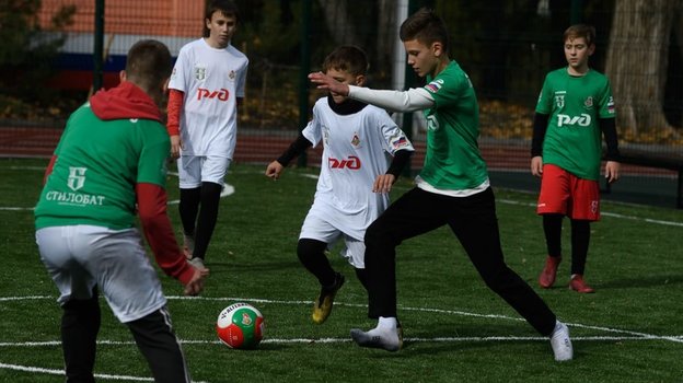 Дети на мастер-классе в ставропольской школе №20.