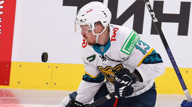 Нападающий «Сочи» Артур Тянулин. Нападающий «Сочи» Артур Тянулин